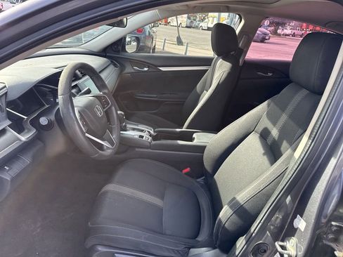Used 2017 Honda Civic EX image 5