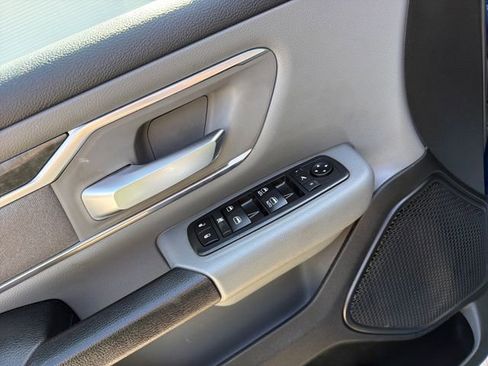Used 2019 RAM 1500 Big Horn AWD/4WD image 9