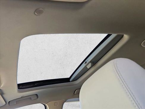 Used 2020 Buick Enclave Essence image 15