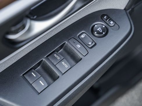 Used 2020 Honda CR-V EX image 33