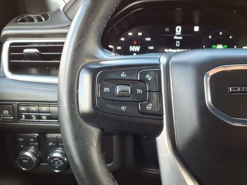 Used 2023 GMC Yukon XL Denali AWD/4WD image 35