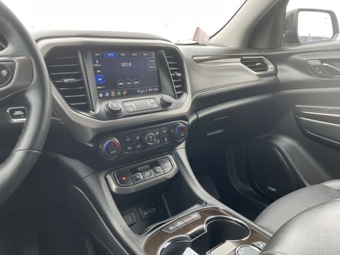 Used 2023 GMC Acadia AT4 w/ Technology Package AWD/4WD image 23