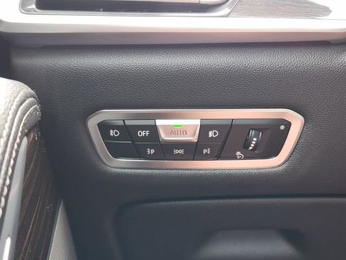 Used 2019 BMW X7 xDrive50i w/ Premium Package AWD/4WD image 22