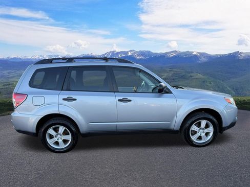 Used 2012 Subaru Forester 2.5X w/ Alloy Wheel Pkg AWD/4WD image 7