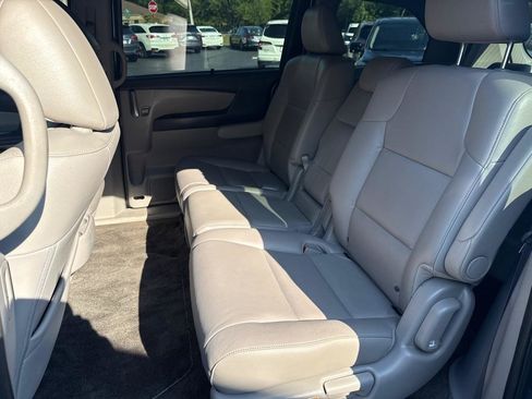 Used 2013 Honda Odyssey EX-L image 18