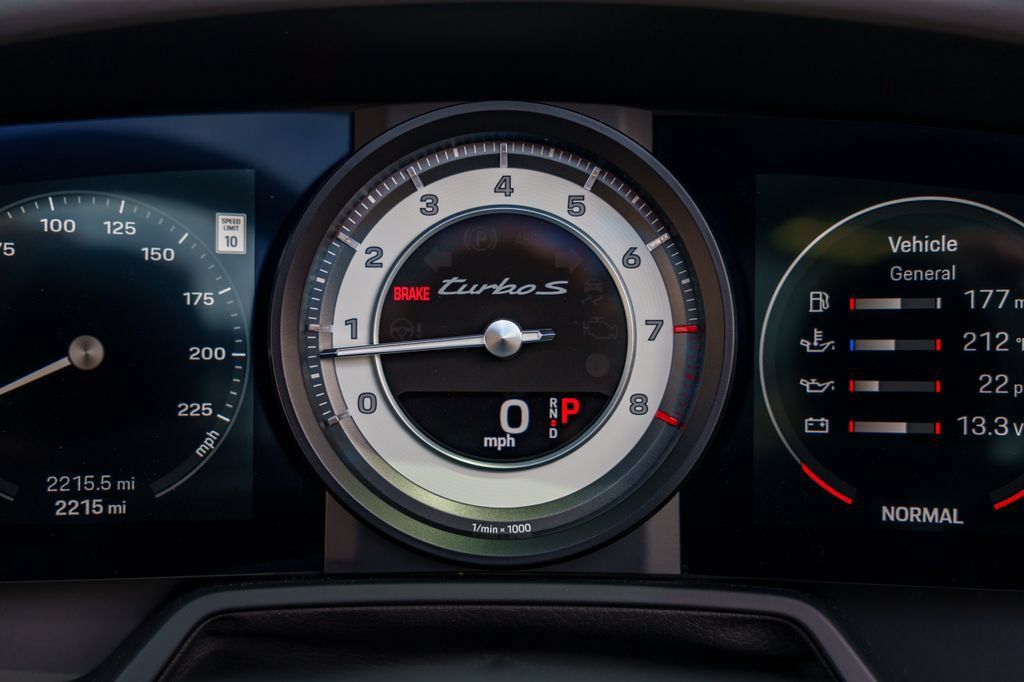 Used 2025 Porsche 911 Turbo S AWD/4WD image 14