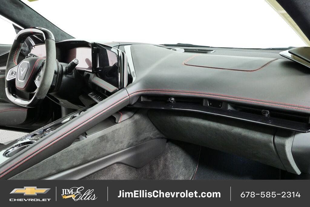 Used 2027 Chevrolet Corvette ZR1 w/ ZR1 Carbon Fiber Aero Package RWD image 19