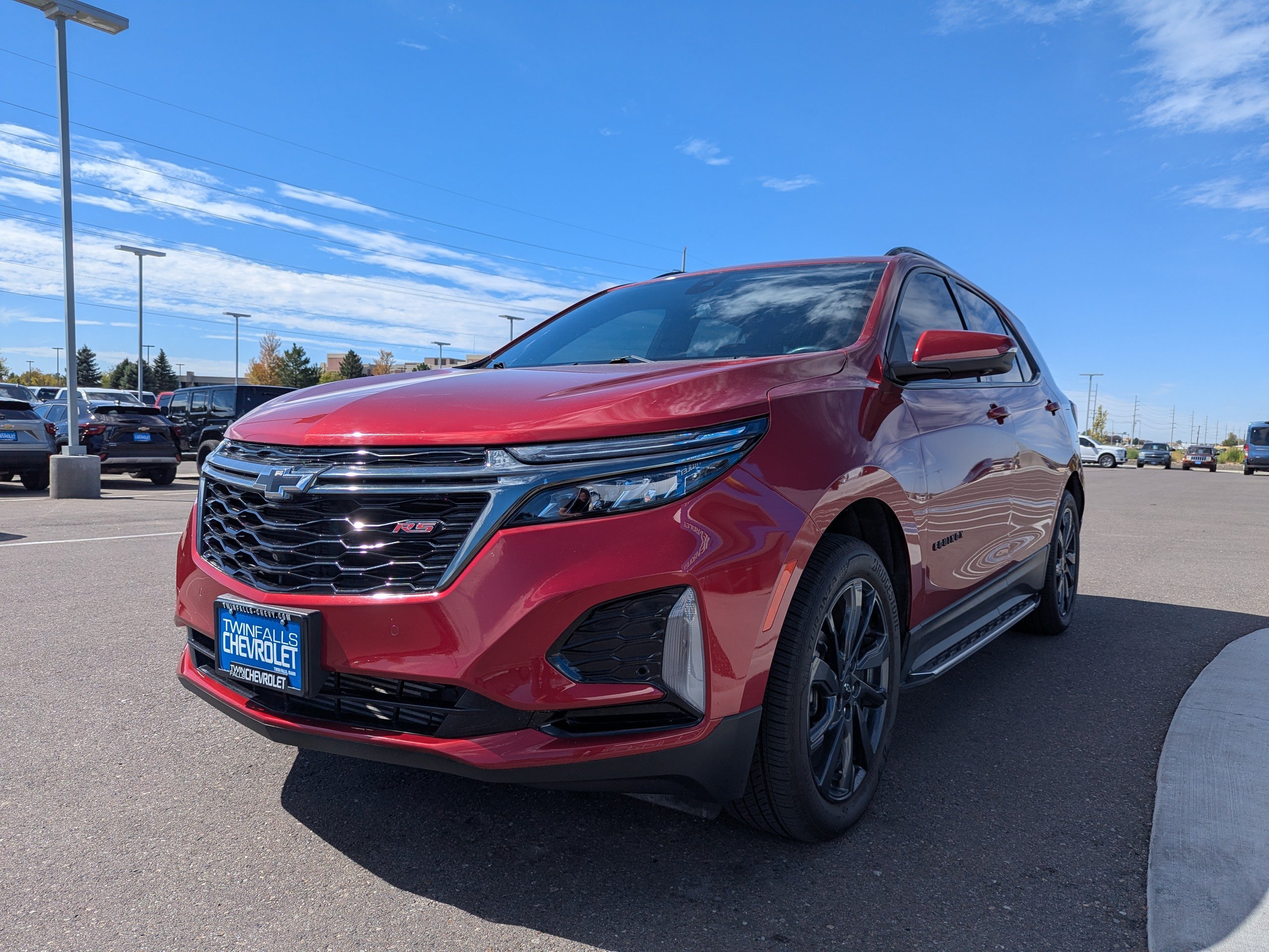 Certified 2023 Chevrolet Equinox RS w/ RS Leather Package AWD/4WD image 6