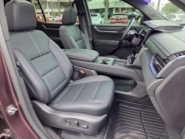 Used 2024 GMC Acadia Elevation w/ Luxury Package FWD image 15