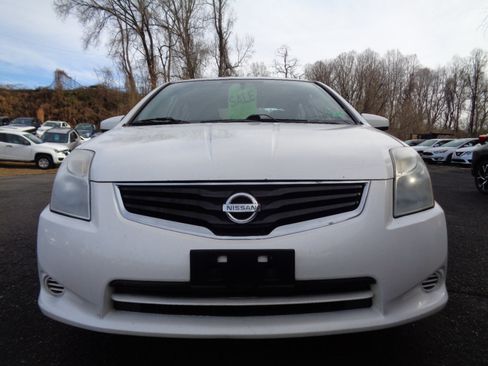 Used 2010 Nissan Sentra 2.0 image 2