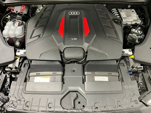 Used 2024 Audi SQ8 Premium Plus AWD/4WD image 11
