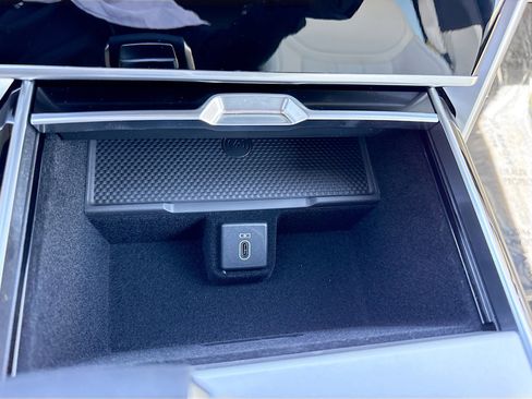 New 2026 Land Rover Range Rover Long Wheelbase SE image 31