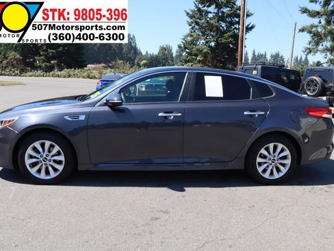 Used 2017 Kia Optima LX w/ Option Group 014 FWD image 3
