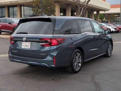 Certified 2025 Honda Odyssey Touring image 6