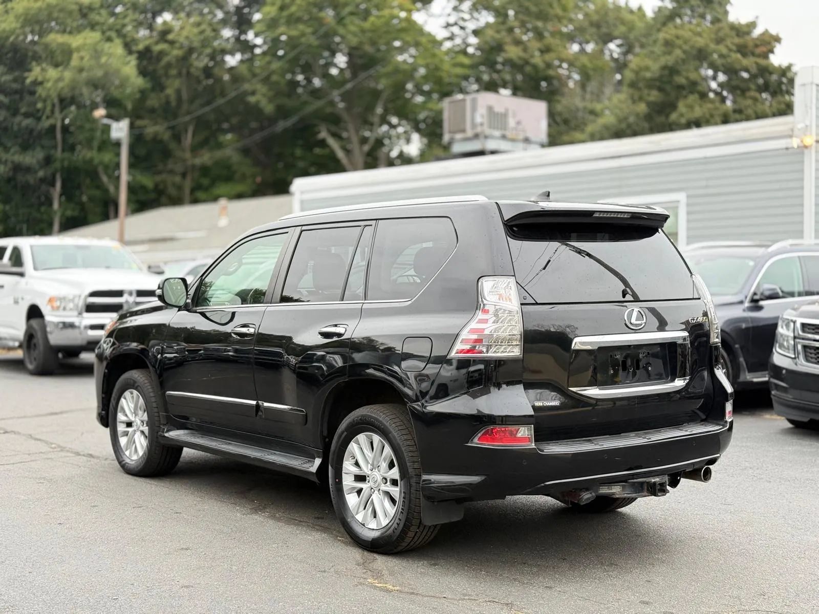 Used 2017 Lexus GX 460 Premium w/ Premium Package AWD/4WD image 5