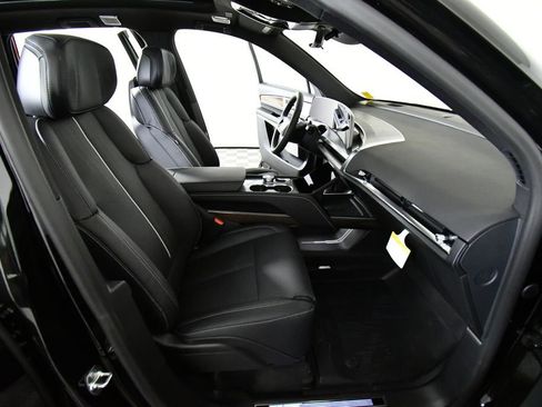 New 2026 Cadillac Vistiq Luxury w/ LPO, Floor Liner Package AWD/4WD image 14