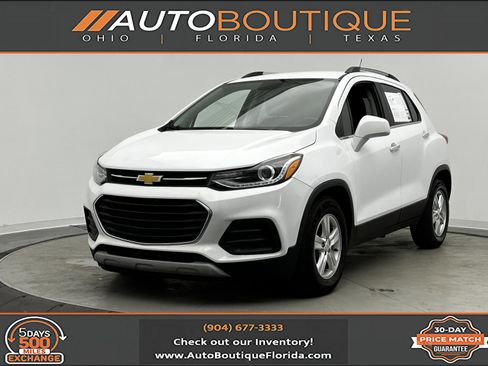 Used 2020 Chevrolet Trax LT w/ LT Convenience Package image 1