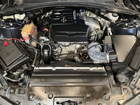 Used 2022 Chevrolet Camaro LT RWD image 21