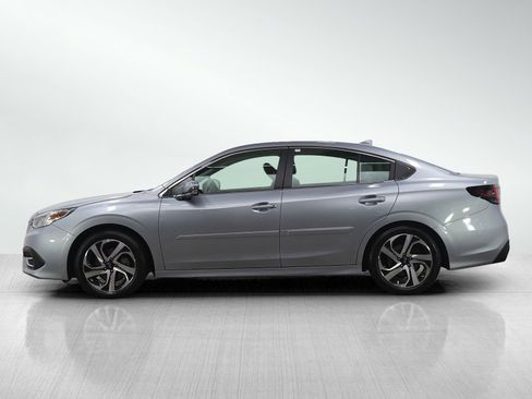 Used 2022 Subaru Legacy Limited image 2