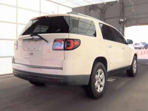 Used 2014 GMC Acadia SLE FWD image 2
