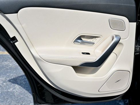 Used 2020 Mercedes-Benz A 220 4MATIC image 11