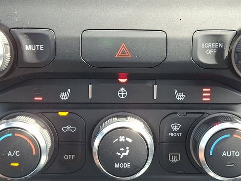 Used 2022 RAM 1500 Big Horn image 23