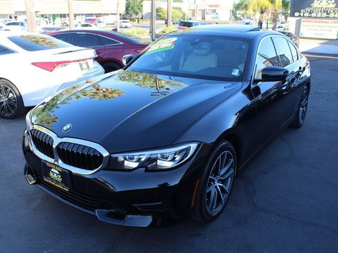 Used 2019 BMW 330i Sedan w/ Driving Assistance Package RWD image 4