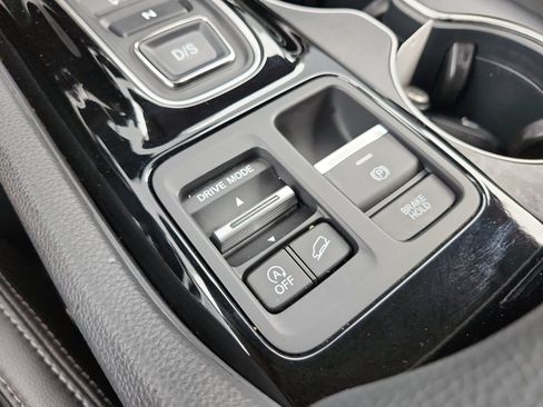 Used 2023 Honda Pilot Touring image 27