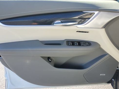Certified 2024 Cadillac XT6 Premium Luxury w/ LPO, Floor Liner Package AWD/4WD image 11