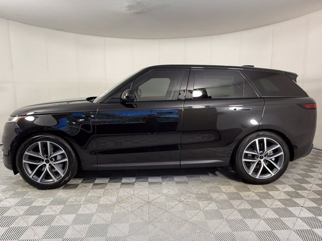 New 2027 Land Rover Range Rover Sport SE AWD/4WD image 3