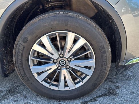 Used 2022 Nissan Murano S AWD/4WD image 14
