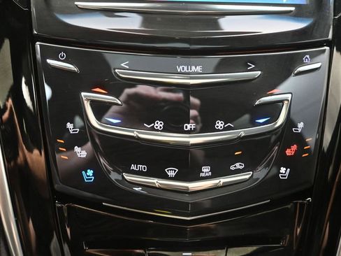 Used 2020 Cadillac Escalade Platinum AWD/4WD image 24