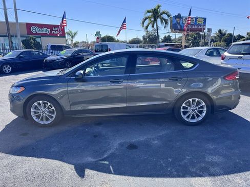 Used 2019 Ford Fusion SE FWD image 7