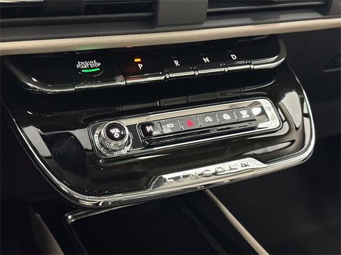 New 2026 Lincoln Corsair Premiere image 29