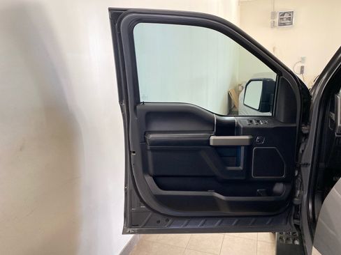 Used 2018 Ford F150 Raptor w/ Equipment Group 802A Luxury image 14