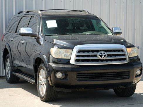 Used 2010 Toyota Sequoia Limited image 50