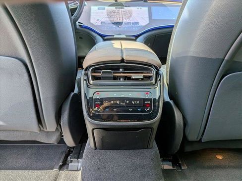 Certified 2023 Mercedes-Benz EQS 580 4MATIC Sedan image 18