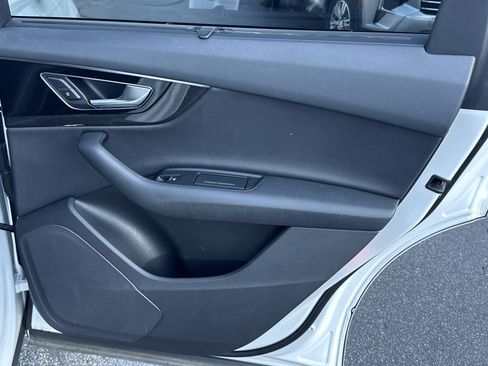 Used 2017 Audi Q7 2.0T Premium Plus w/ Premium Plus Package image 18