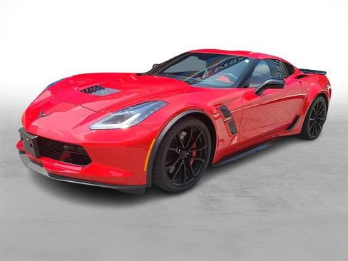 Used 2019 Chevrolet Corvette Grand Sport RWD image 3