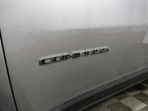 Used 2022 Jeep Compass Limited w/ Sun and Sound Group image 7