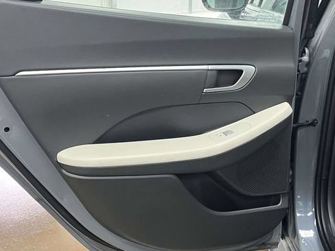 Used 2025 Hyundai Sonata SEL FWD image 18