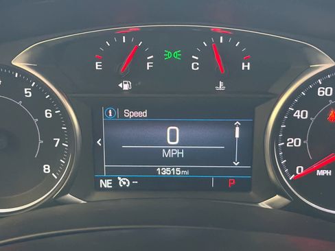 Used 2024 GMC Terrain SLE w/ Driver Convenience Package FWD image 40