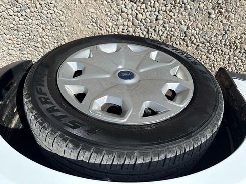 Used 2017 Ford Transit Connect XL image 31