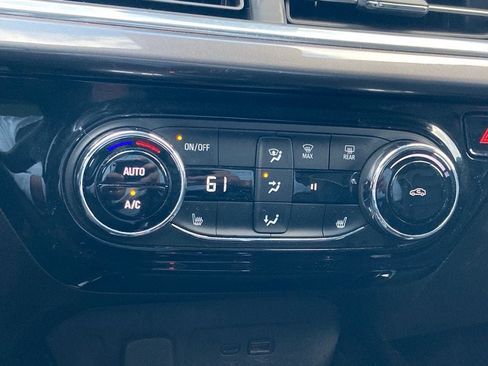 Used 2025 Chevrolet Trax ACTIV w/ Driver Confidence Package FWD image 26