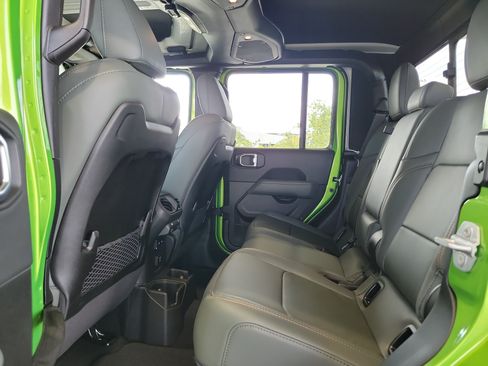 New 2025 Jeep Gladiator Mojave AWD/4WD image 9