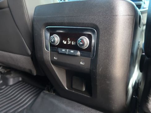 Used 2022 Chevrolet Tahoe LT AWD/4WD image 18