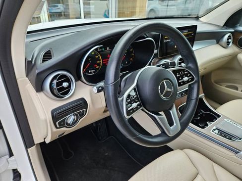 Used 2022 Mercedes-Benz GLC 300 4MATIC image 20