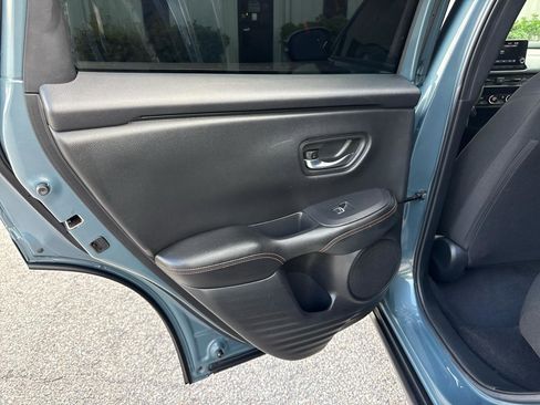 Used 2025 Honda HR-V Sport image 31