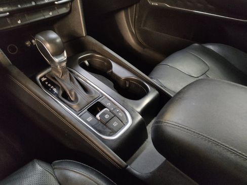 Used 2019 Hyundai Santa Fe Limited FWD image 26