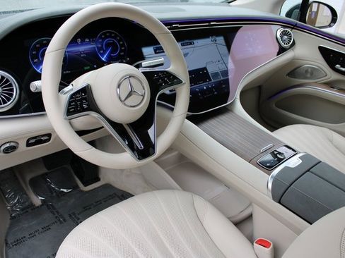 Used 2023 Mercedes-Benz EQS 580 4MATIC Sedan image 9